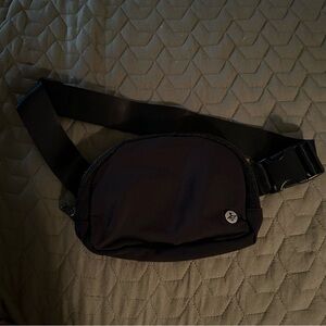 Crossbody belt bag